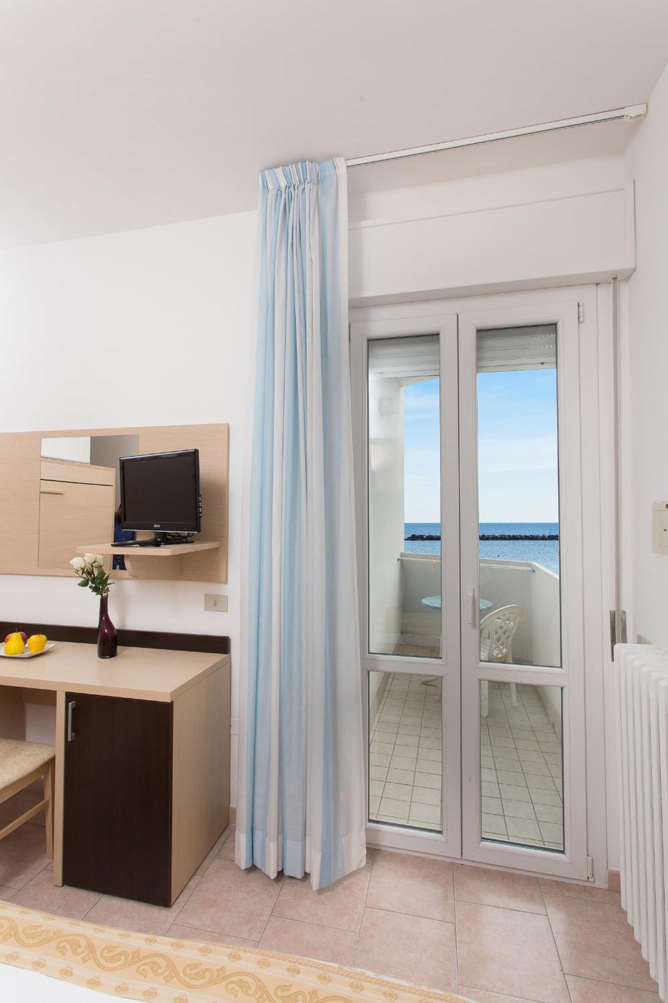 Hotel Asiago Beach Lido Di Savio Δωμάτιο φωτογραφία