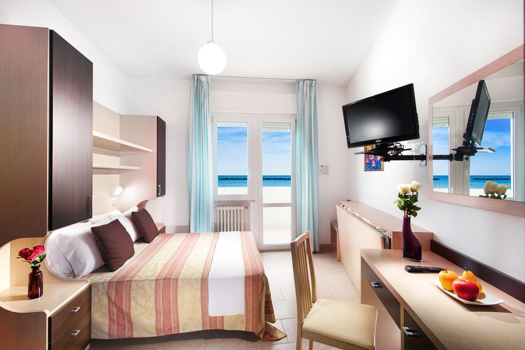 Hotel Asiago Beach Lido Di Savio Δωμάτιο φωτογραφία